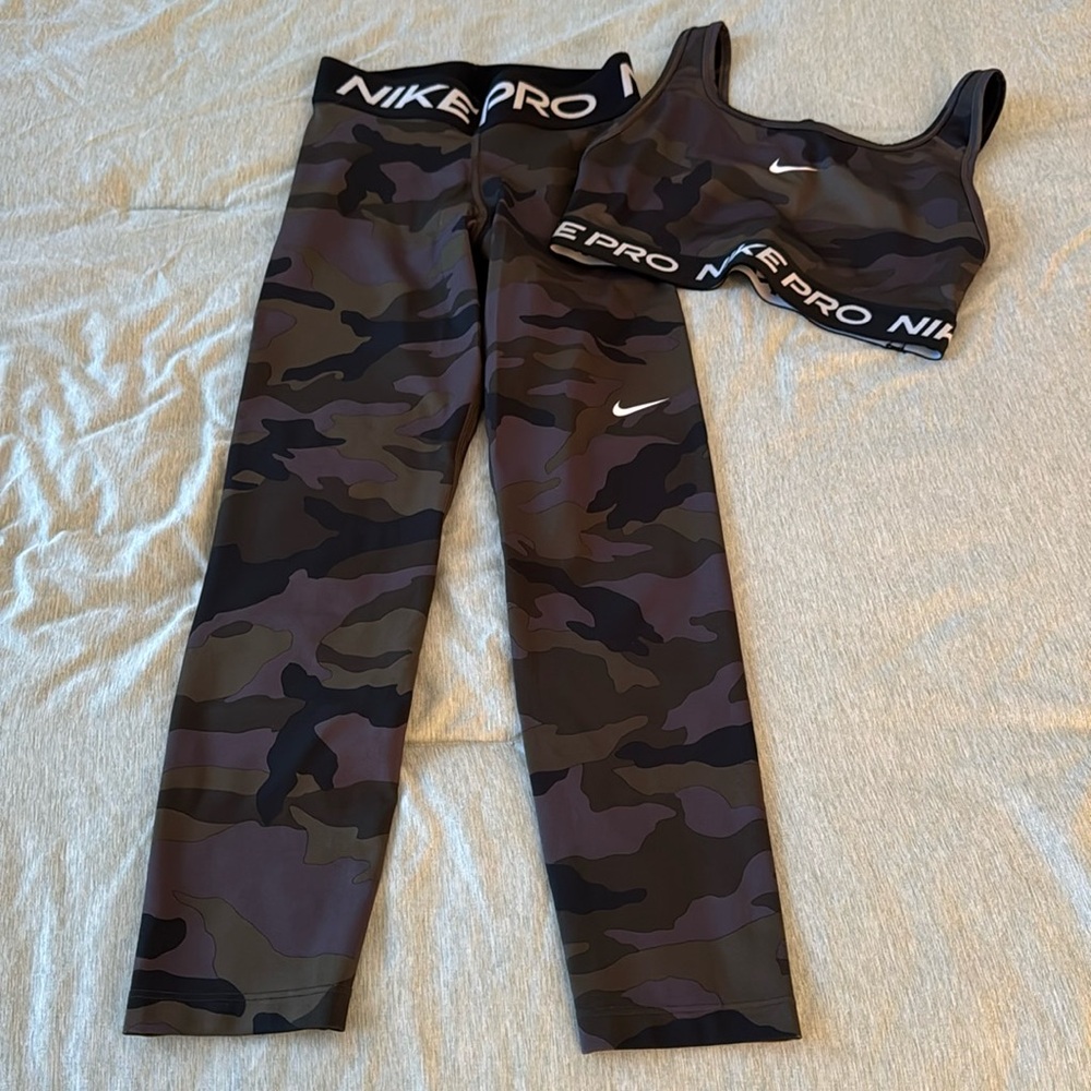 Matching Nike Gym Active Set